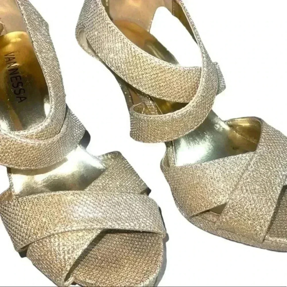 GOLD STRAPPY GLITTER HIGH HEELED SANDALS - Picture 4 of 11
